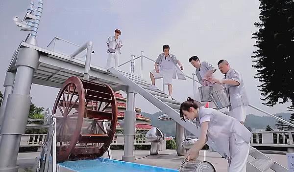 极挑男人帮都在做任务，热巴在干什么呢 ，人品是装不出来的