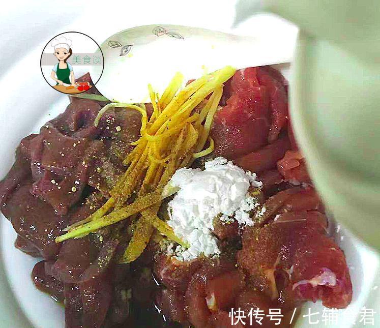 阵子|集市上遇见此菜别手软,过阵子就老了,吃了补肝明目,煮汤好鲜嫩