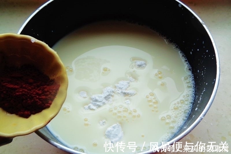 饮品|孩子不爱喝牛奶,教你正确吃法,零食都不用买了,新手都能做出来