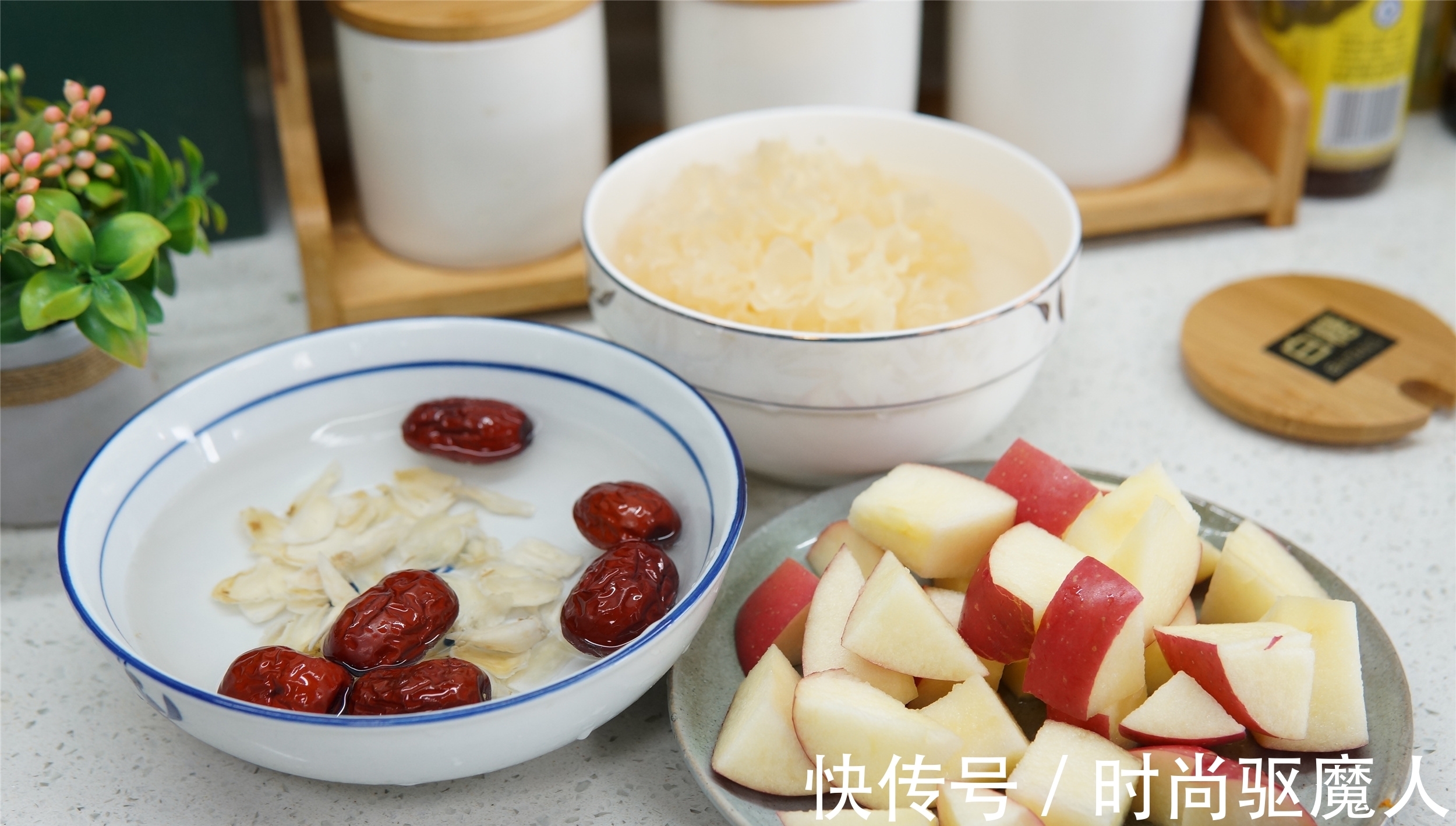 秋天|入秋了，苹果和红枣是绝配，教你简单的做法，整个秋天都舒坦