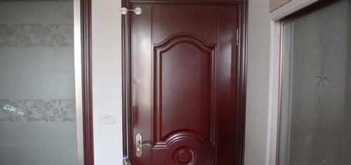 在门后挂一瓶矿泉水,作用真厉害,解决了全家人的困扰,赶紧试试