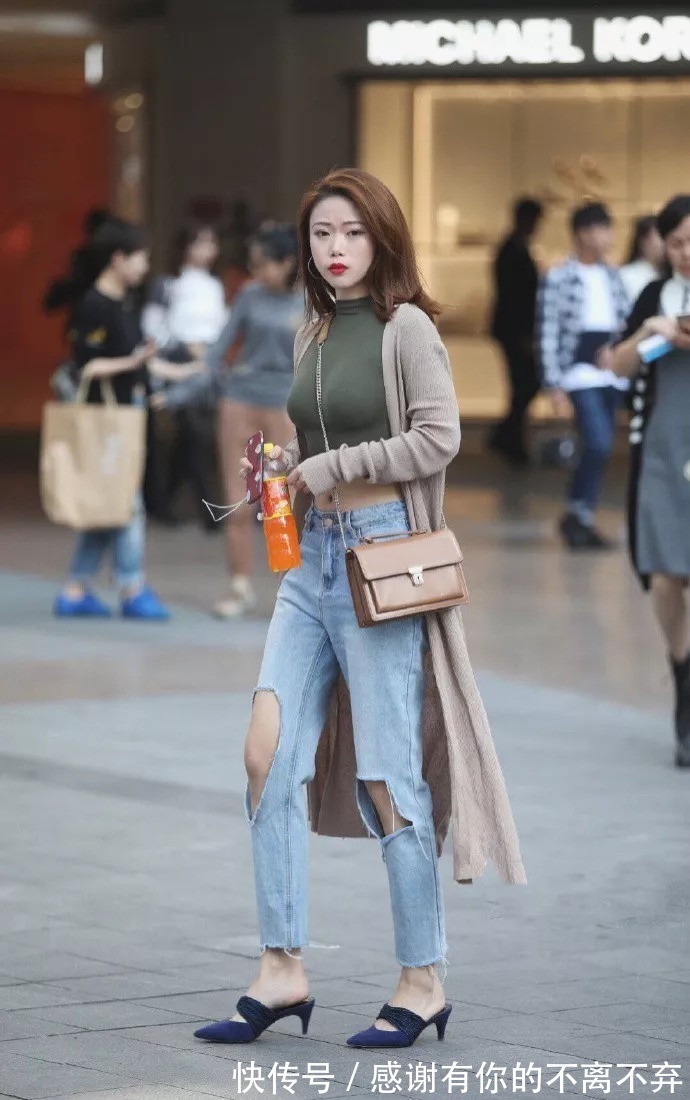 搭配|气质女性搭配高跟鞋，凸显出自己的独特魅力