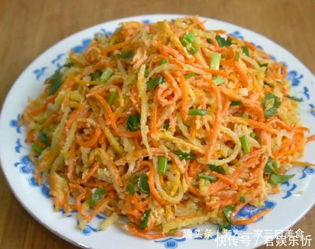 5根萝卜1个土豆,教你创意新吃法,不炒也不炖,既能当菜又当饭