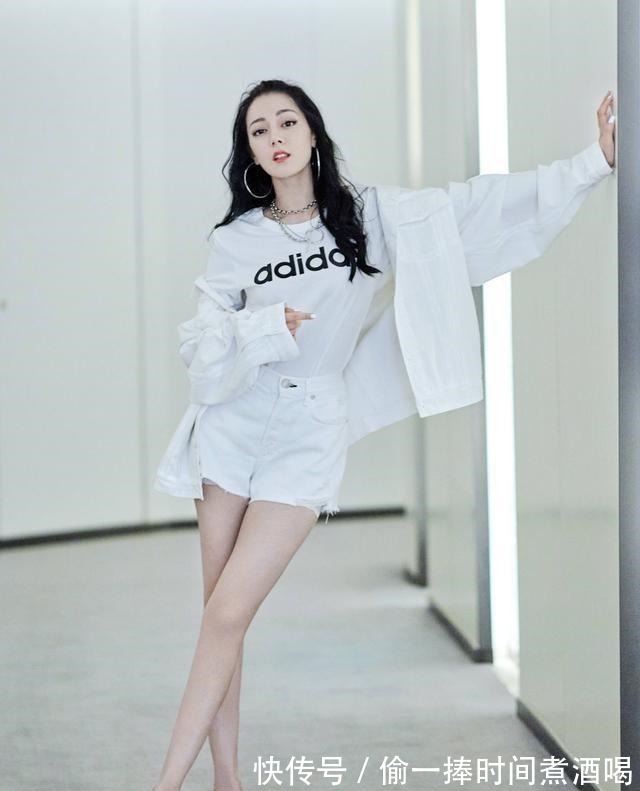 西装裤 不懂“小白裤”请别乱穿,它的最美搭配在这里,高级洋气又显气场