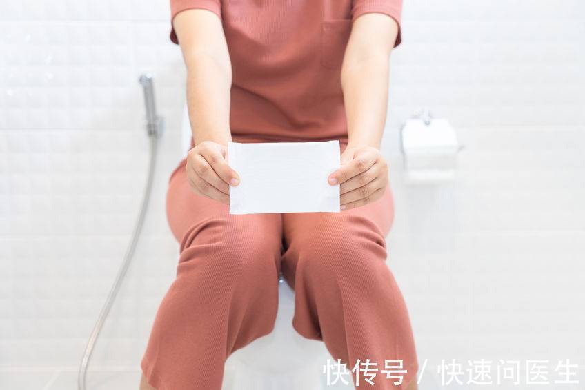 雌激素|为何月经迟迟不来?妇科医生:多半与这4个因素有关,别忽视!