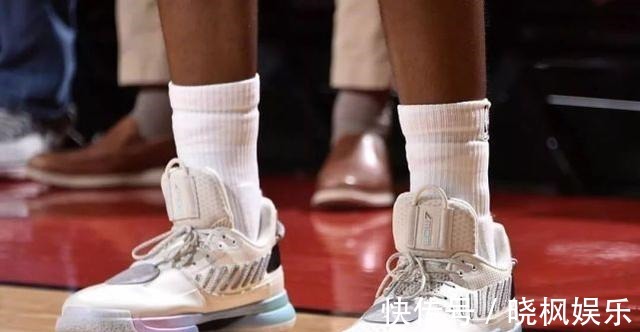 国产品牌 阿迪签名鞋首发“棉花糖”配色,耐克阿迪也开始抄袭国产品牌了!