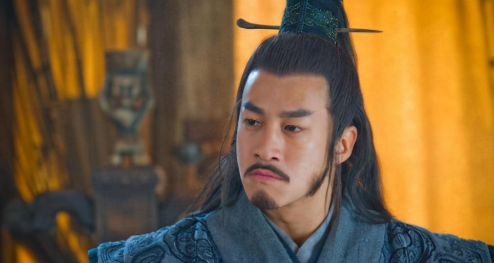 不战而降|龙且对项羽来说有多重要为何他被韩信部将杀死后,项羽会害怕