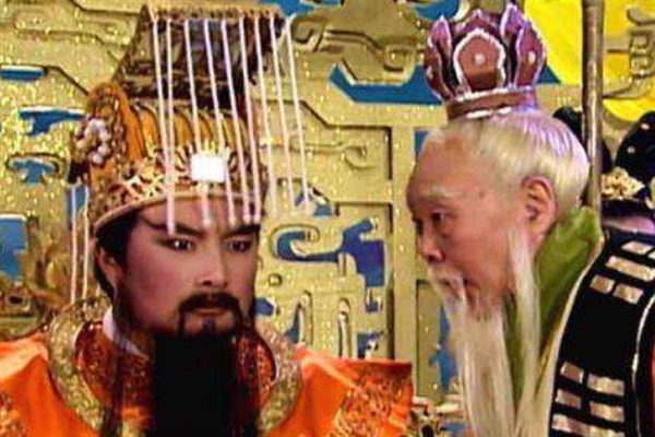 梅山六兄弟!被穿琵琶骨不能变化,孙悟空进八卦炉前,太上老君为何摘掉勾刀?