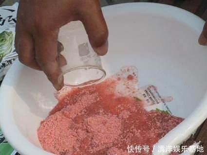 小鱼|野钓配饵，注意这几个基本原则，发窝聚鱼都很快