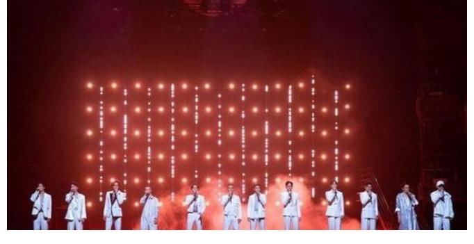 披荆斩棘的哥哥：一群人的狂欢，一代人的怀旧