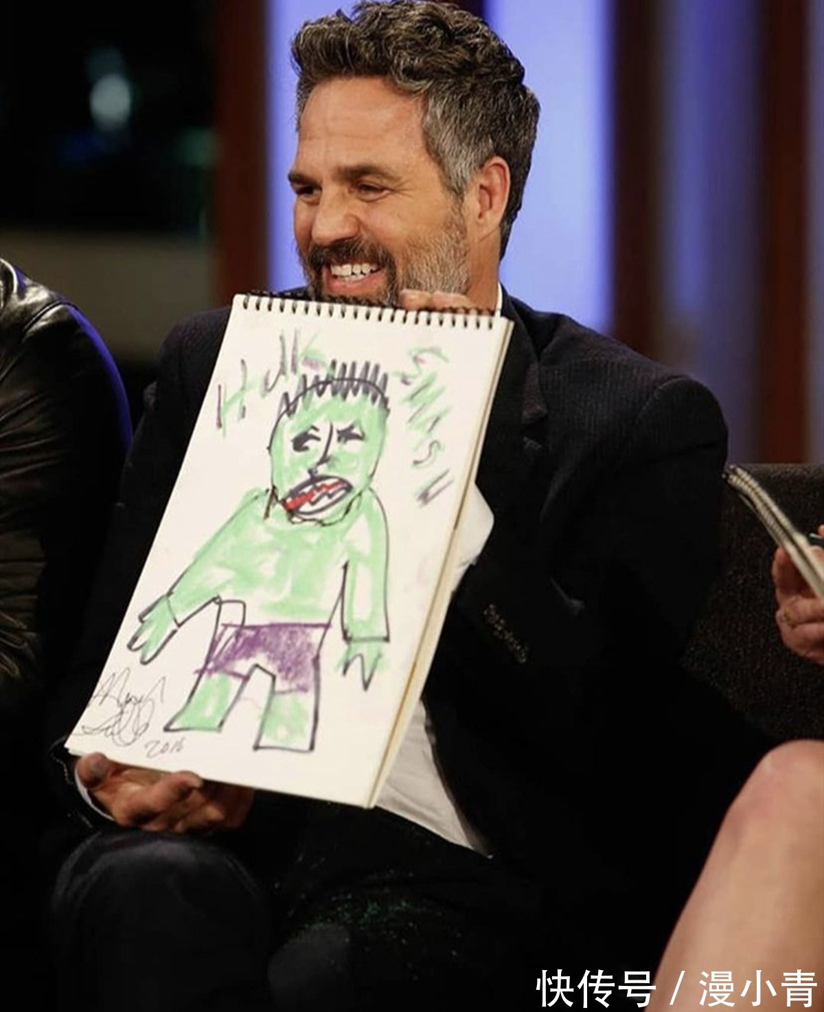 日漫!超级英雄给自己画画,儿童涂鸦式的作品可见美日二次元文化的差距