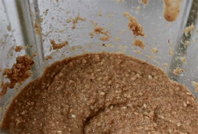 芝麻酱不用出去买,手把手教你在家做,酱香十足,做法超简单