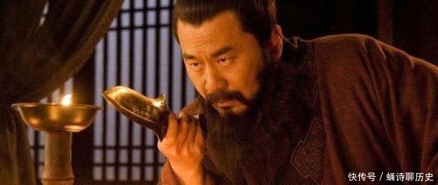 曹操|被吕布耽误的一代名将,忠心耿耿与主共死,连曹操也颇为惋惜