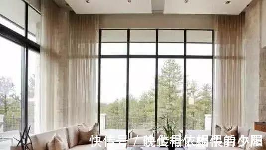 阳台|有钱人封阳台的4种方式，大气实用，谁还说开放阳台不安全？