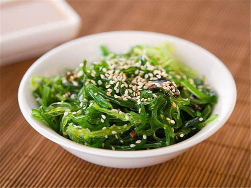 女性不想大肚腩，常吃三種食物，補血益氣，延緩衰老，排毒又瘦身