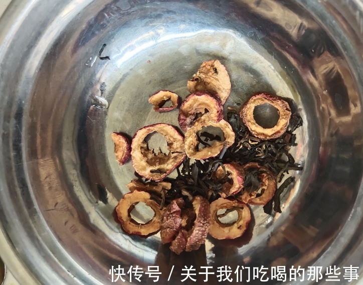 为啥牛肉炖3小时还不烂？厨师长支招，多加2样烂得快，鲜香不油腻