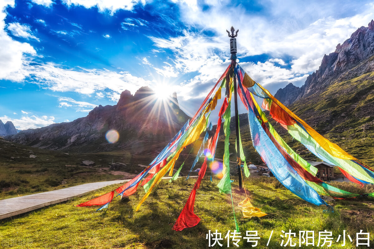 积蓄|95后女孩花光积蓄买房,住进毛坯房,把行李箱当餐桌