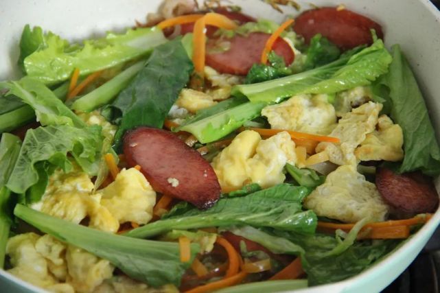 都说没有吃过炒方便面的人生是不完整