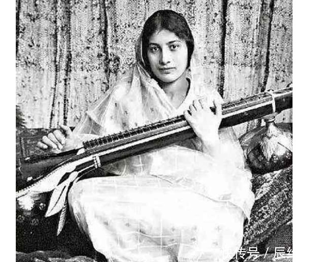 公主|印度公主智商堪忧,被队友说是精神病才躲过一劫,临终时说了两字