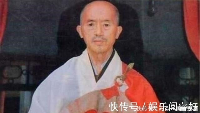 大师$海灯法师是骗子二指禅倒立被指作假,圆寂后少林寺无人为其吊唁