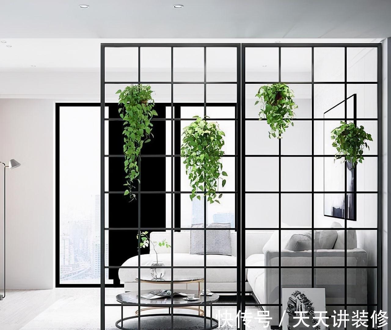 木栅栏|入户不要直接见客厅，巧用隔断，改变原始户型的缺陷，真的很实用