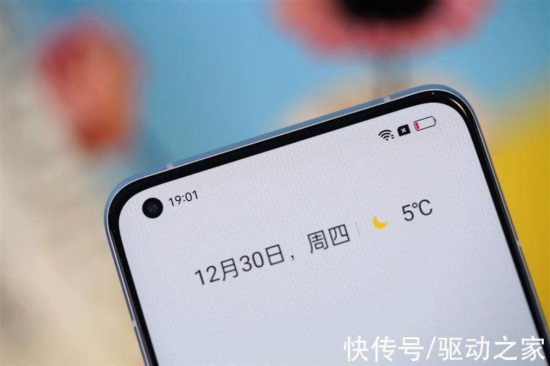 gt2|realme 首款顶级旗舰 真我GT2 Pro评测：直屏旗舰放心买