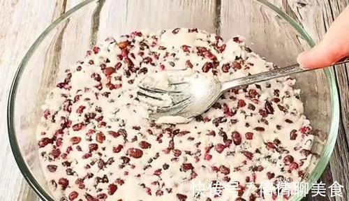 女孩子吃甜品,我也不例外,简单上锅蒸一蒸就好,无油低卡还饱腹,好吃