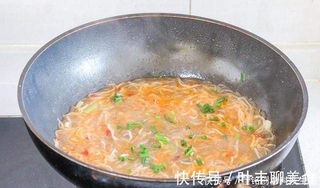 农村大伯每天拿它当饭吃，城里人想吃只能咽口水，真羡慕