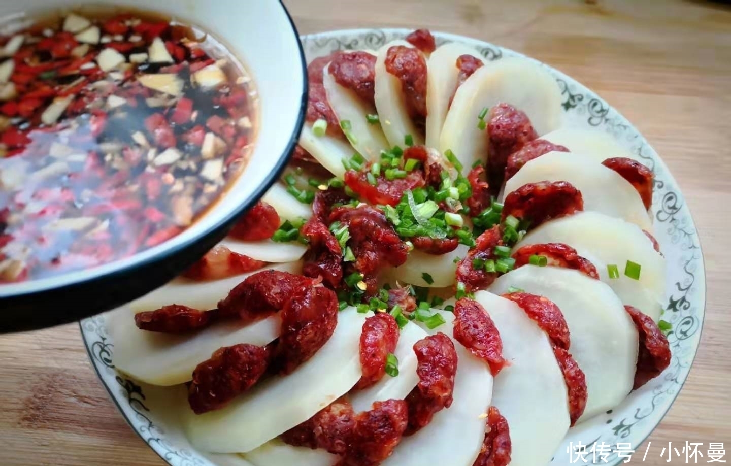 一到冬天就想吃这道菜,简单蒸一蒸就出锅,老人小孩最喜欢!