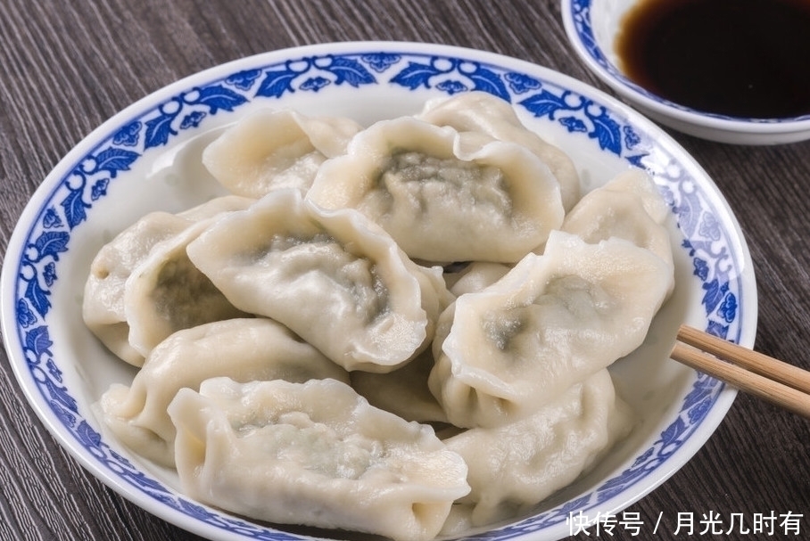 不管调什么饺子馅，3种调料不能少，很多人不放，难怪饺子不鲜香