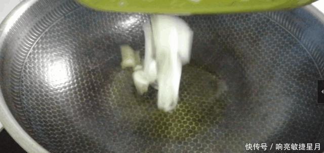 大白菜|大白菜怎么吃强烈推荐这种搭配,调味只需3样,好吃停不下筷!