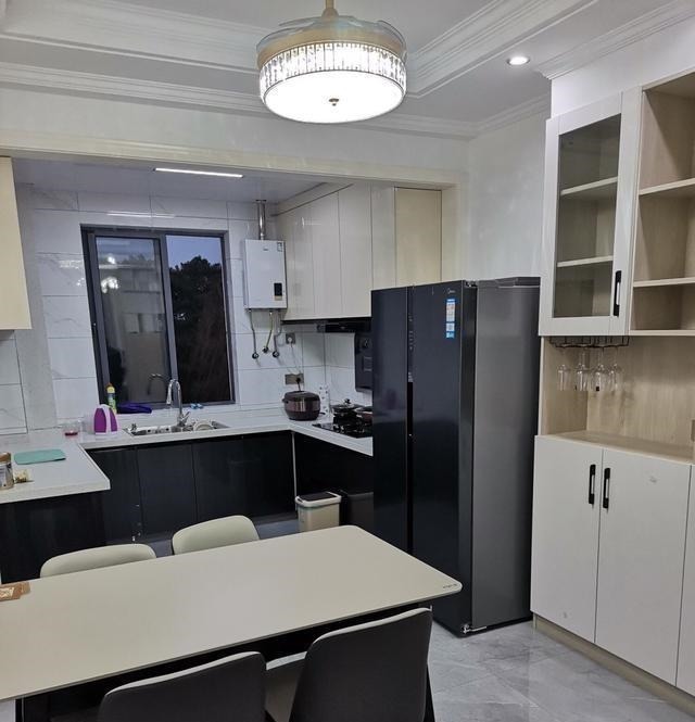 装修|花了四个月完工,全屋定制柜子特别满意,电视墙家人都喜欢!晒晒!