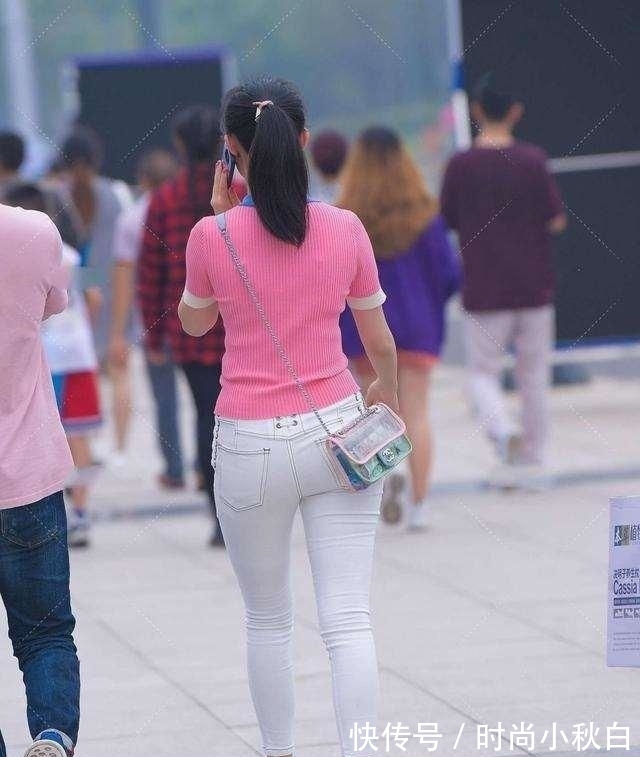 肩宽|打底裤搭配起来更抢镜,自然不突兀,带来时髦丽人风范