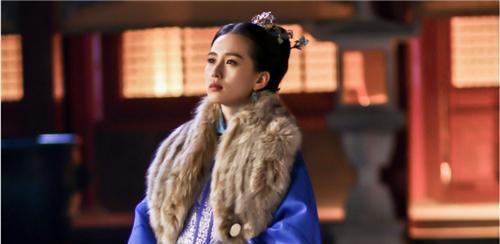 皇后|她母凭子贵当上皇后，在位短短4年，死后陵墓被毁，尸骨无存