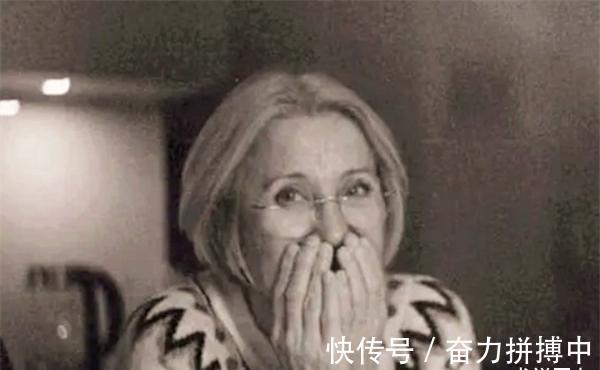 幅画!乌克兰女画家的一幅画,卖出去3次都被退回,后被列为世界禁画