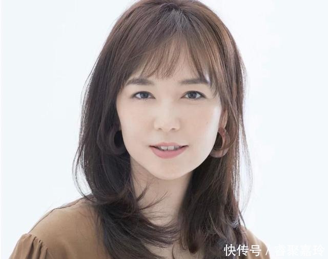 减龄|40岁女人想“减龄”?试试这几款发型,时髦洋气,看起来还贵气