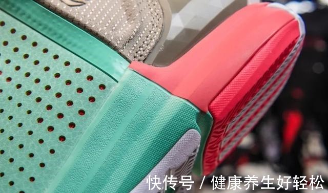 rose4 4大科技加持单只才348克这就是阿迪顶级实战鞋的能力吗!