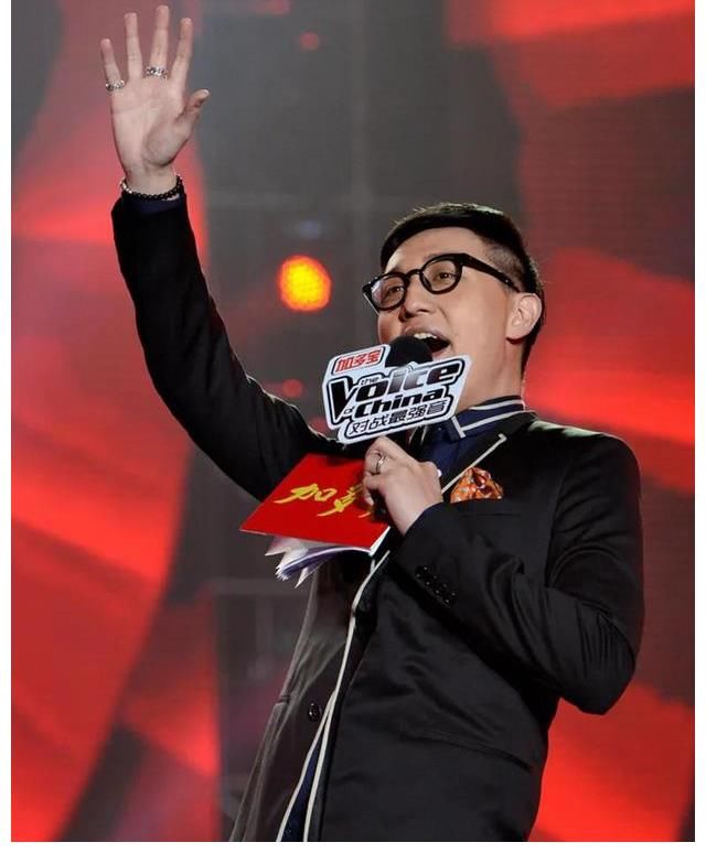 因《中國好聲音》紅極一時的吳莫愁為何消失了，現在過得怎么樣？