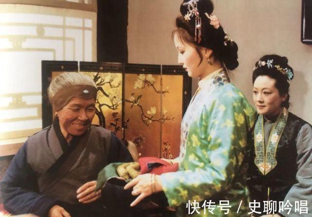 邢岫烟|表姐妹的权利游戏：薛宝钗讥讽暗算王熙凤，却被反杀得无路可走