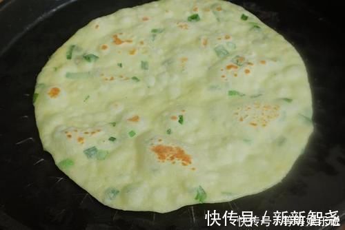 我家面粉从不蒸馒头，教你特色吃法，葱香味十足，家人都夸好吃