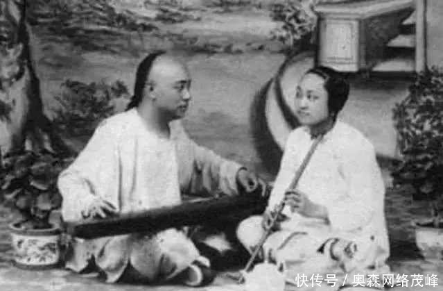 老照片|清朝时期的青楼女子老照片,与现代没得比!