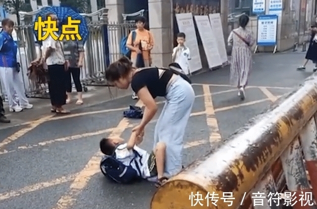 熊孩子|熊孩子不想上课，妈妈训斥他，熊孩子：你是后妈，你不是我妈