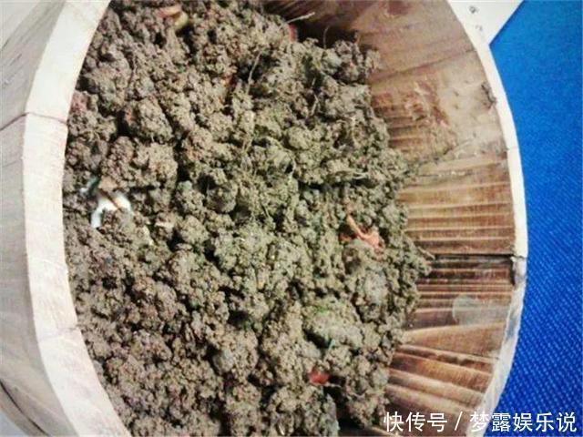 土里拌点它，轻松变成酸性土，养花不黄叶！