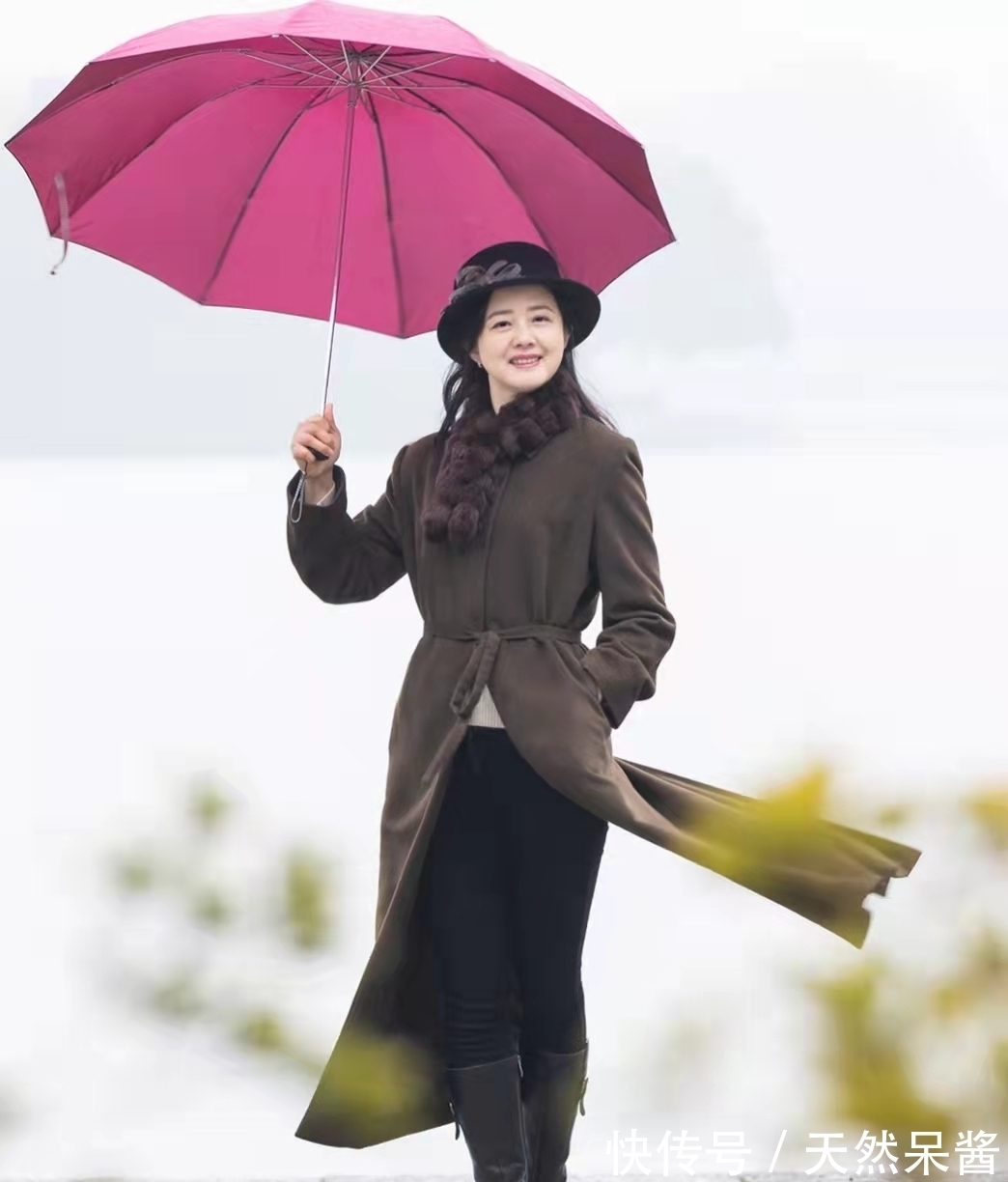 七律$七言格律:已将夙愿酬新月,妙有真空没齿嵌