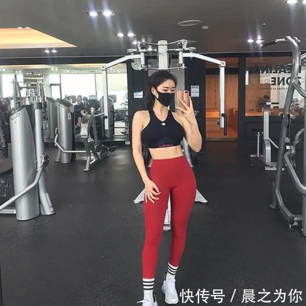 身材|110斤韩国健身美女，满分身材，三位数体重也能魅力十足