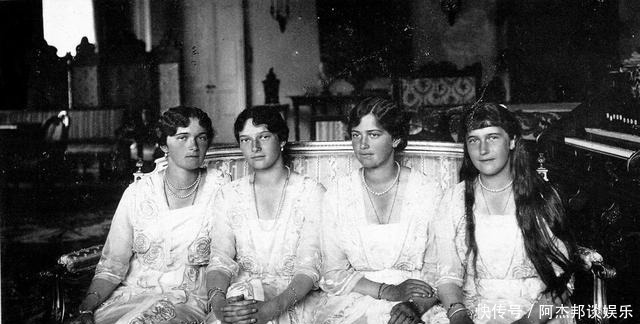 荣华富贵|她冒充沙俄公主64年,享尽荣华富贵,死后检测DNA,发现身份更惊人