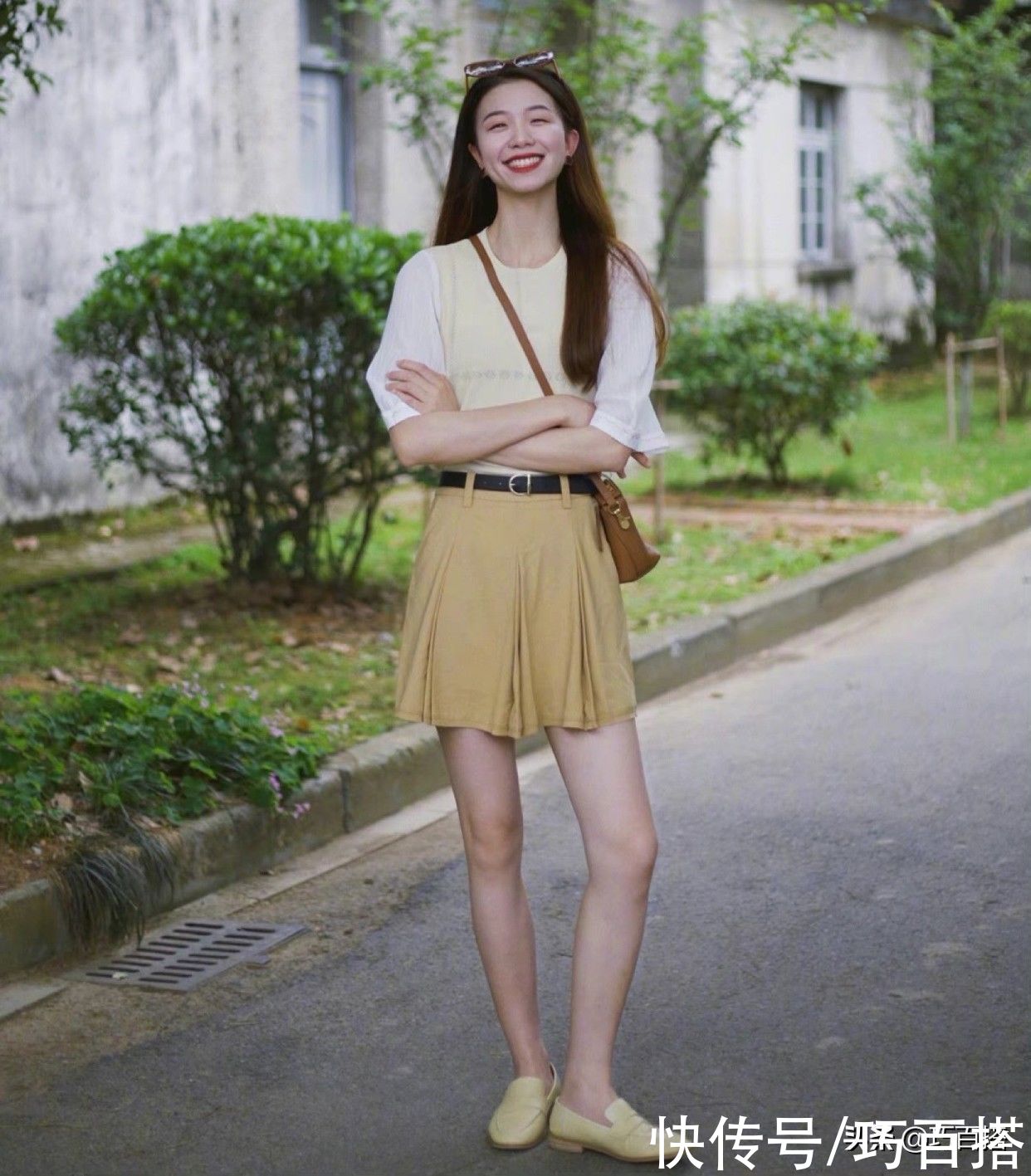 西装裤|夏季可以“闭眼入”的实用搭配，能够摆脱单调，穿上还能时髦