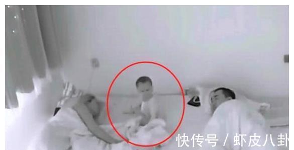 爸妈|8个月宝宝半夜被饿醒,随后做出的行为,让爸妈感到欣慰