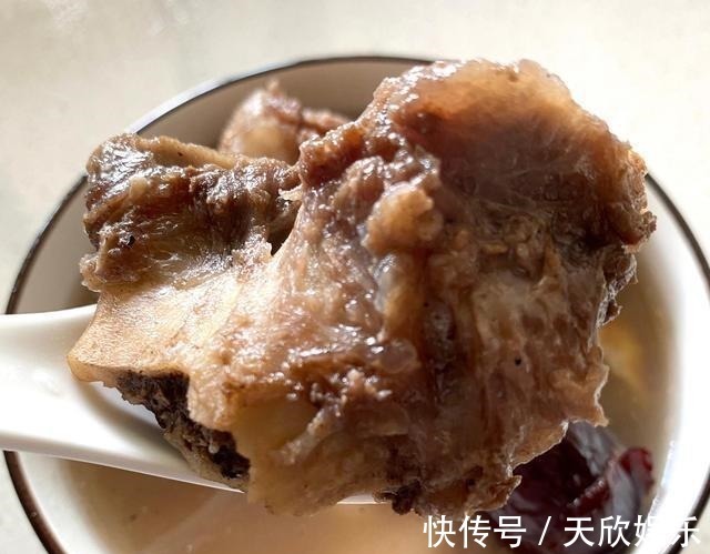 牛排骨汤|这菜，富含蛋白质，才2块钱一斤，常吃增强免疫力，体质好！
