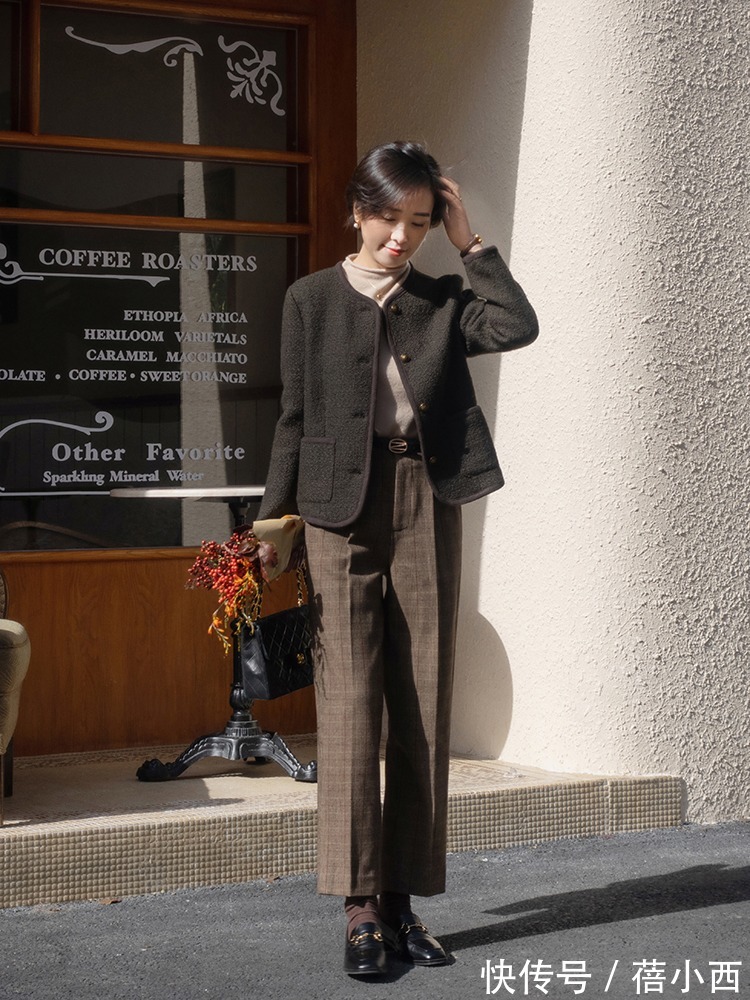 博主 新年如何穿才时髦?这件“短外套”一定要试试,优雅、时髦还百搭